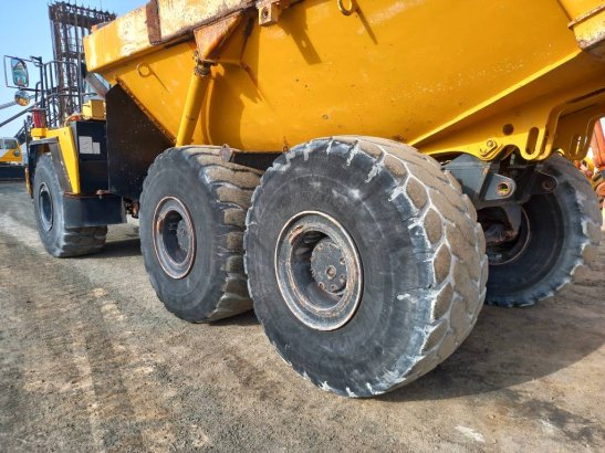 Komatsu HM400-3R (4 pcs available in Abu Dhabi) HM400-3R (4 pcs available in Abu Dhabi) 2017 2 Articulated Dump Trucks ima...