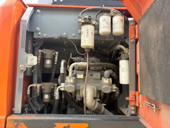 Hitachi ZX 140 W-6 (3 Pieces available) ZX 140 W-6 (3 Pieces available) 2018 2 Wheeled Excavators image 26