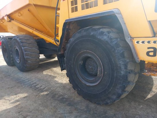 Komatsu HM400-3R (4 units available for sale in Abu Dhabi) HM400-3R (4 units available for sale in Abu Dhabi) 2017 2 Artic...
