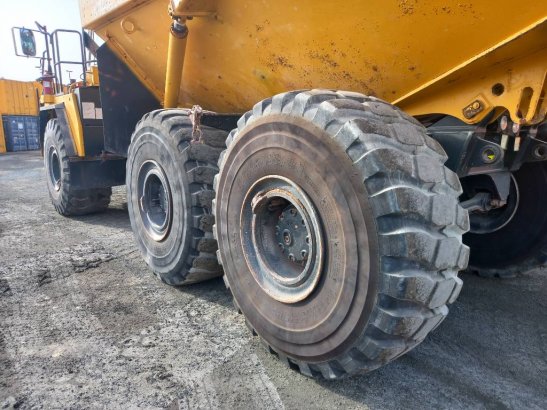 Komatsu HM400-3R (4 pcs available in Abu Dhabi) HM400-3R (4 pcs available in Abu Dhabi) 2017 2 Articulated Dump Trucks ima...