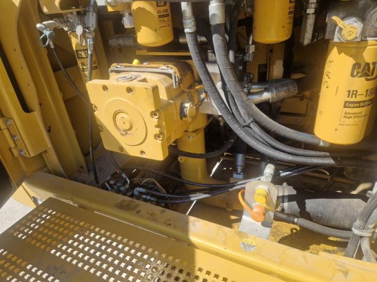 CAT 374 F L 374 F L 2019 2 Crawler Excavators image 14