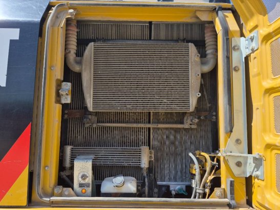 CAT 326 FL 326 FL 2019 2 Crawler Excavators image 14