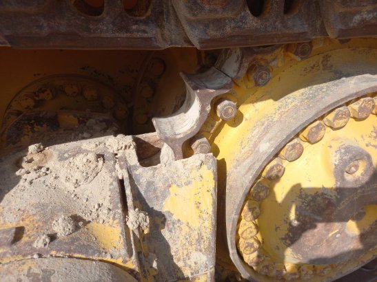 Komatsu D155A-6R (4pcs available for sale in Abu Dhabi) 10194 2023 2 Dozers image 14
