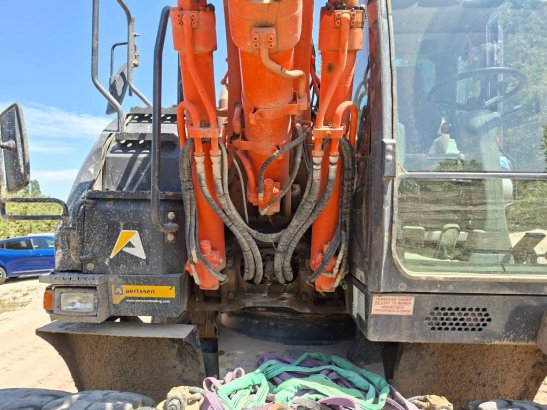 Hitachi ZX 170 W-5 B ZX 170 W-5 B 2016 2 Wheeled Excavators image 14