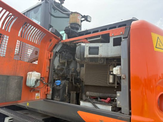 Hitachi ZX140W-6 (3 Pieces available) ZX140W-6 (3 Pieces available) 2018 2 Wheeled Excavators image 92