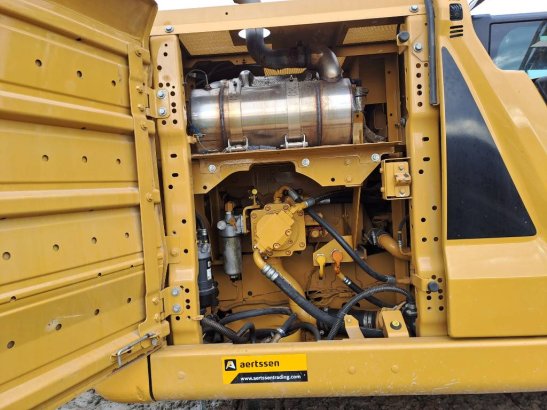 CAT 320 33 2018 2 Crawler Excavators image 29