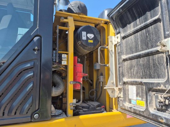 CAT 326 FL 326 FL 2019 2 Crawler Excavators image 15