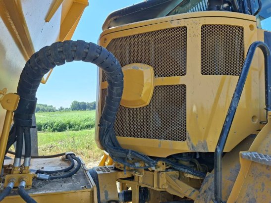 CAT 725C2 725C2 2016 2 Articulated Dump Trucks image 15