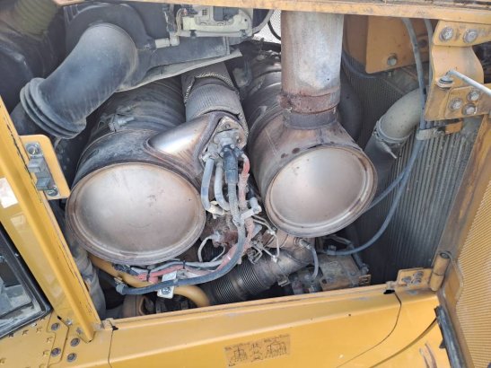 CAT D6T LGP + MS Ripper (Optional GPS) D6T LGP + MS Ripper (Optional GPS) 2019 2 Dozers image 15