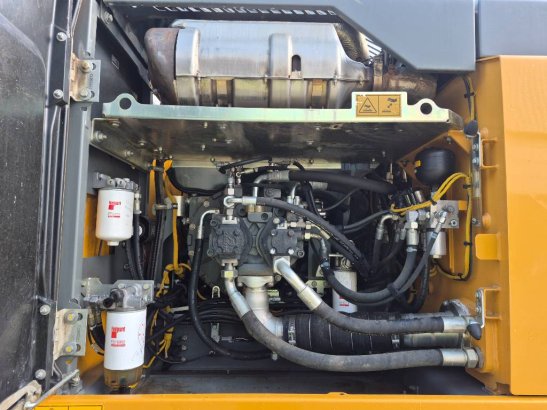 Liebherr 922LC 922LC 2022 2 Crawler Excavators image 15