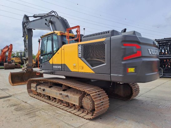 Volvo EC350EL EC350EL 2022 2 Crawler Excavators image 2