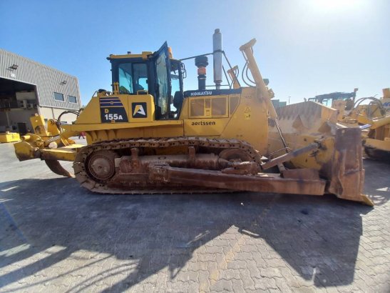 Komatsu D155A-6R (4pcs available for sale in Abu Dhabi) 10194 2024 2 Dozers image 31