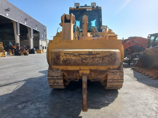 Komatsu D155A-6R (4 pcs available for sale in Abu Dhabi) 10194 2024 2 Dozers image 3