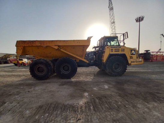 Komatsu HM400-3R (4 pcs available in Abu Dhabi) HM400-3R (4 pcs available in Abu Dhabi) 2017 2 Articulated Dump Trucks ima...