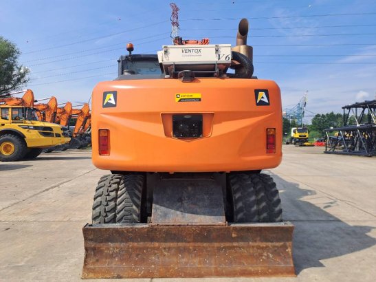 Hitachi ZX170W-5B ZX170W-5B 2016 2 Wheeled Excavators image 3