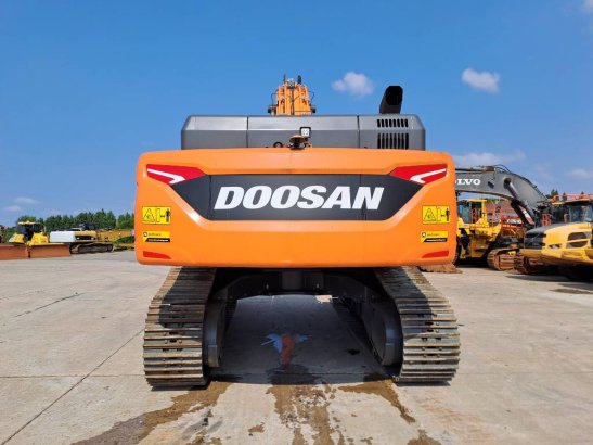 Doosan DX 530 LC-7 M Doosan DX 530 LC-7 M 2023 1 Crawler Excavators image 3