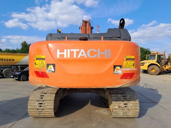 Hitachi ZX 350 LC-6 + GPS (CW55s) ZX 350 LC-6 + GPS (CW55s) 2017 2 Crawler Excavators image 3