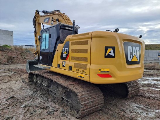 CAT 320 33 2018 2 Crawler Excavators image 2