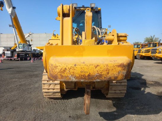 Komatsu D155A-6R (4pcs available for sale in Abu Dhabi) 10194 2023 2 Dozers image 17