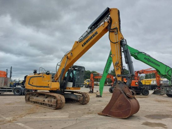 Liebherr R936LC R936LC 2019 2 Crawler Excavators image 3