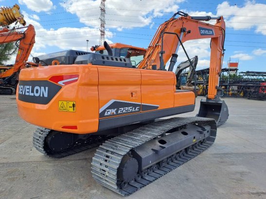 Develon DX 225 LC-7M (UNUSED, multiple units available) Develon DX 225 LC-7M (UNUSED, multiple units available) 2025 1 Cra...