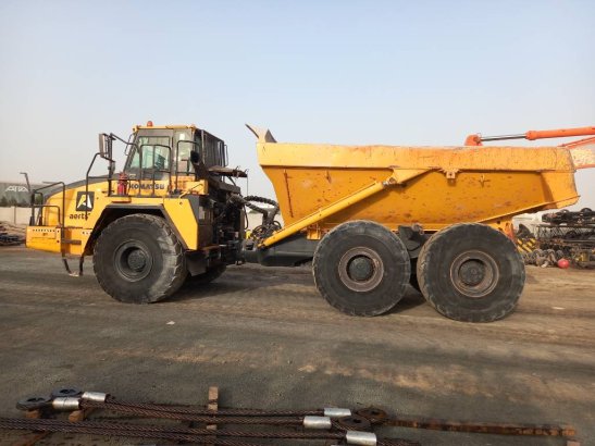 Komatsu HM400-3R (4 pcs available in Abu Dhabi) HM400-3R (4 pcs available in Abu Dhabi) 2017 2 Articulated Dump Trucks ima...