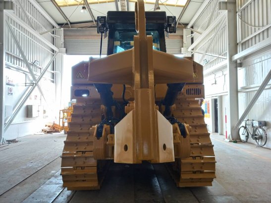 CAT D8T (Jebel Ali Free Zone) D8T (Jebel Ali Free Zone) 2022 2 Dozers image 4