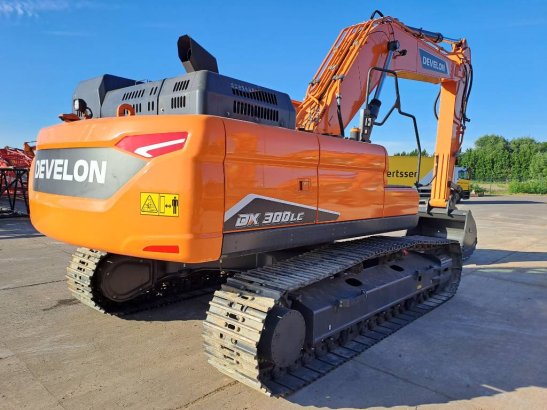 Doosan DX300LC-7M (2 Units available) Doosan DX300LC-7M (2 Units available) 2025 1 Crawler Excavators image 4