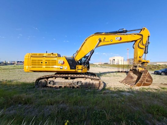 CAT 395 395 2024 2 Crawler Excavators image 4