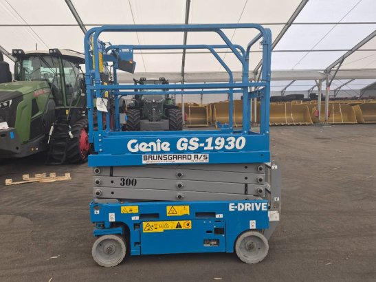 Genie GS 1930 GS 1930 2022 2 Scissor Lifts image 4
