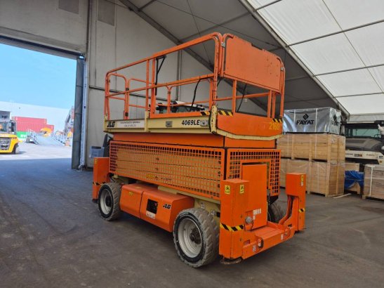 JLG 4096 LE + outriggers (Multiple units available) 4096 LE + outriggers (Multiple units available) 2017 2 Scissor Lifts i...