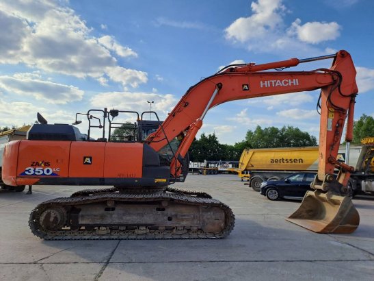 Hitachi ZX 350 LC-6 + GPS (CW55s) ZX 350 LC-6 + GPS (CW55s) 2017 2 Crawler Excavators image 5