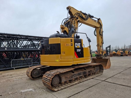 CAT 325FLCR (Full Trimble 3D GPS) 38 2016 2 Crawler Excavators image 5