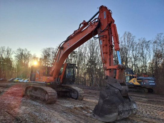 Hitachi ZX 490 LC H-7 ZX 490 LC H-7 2021 2 Crawler Excavators image 5