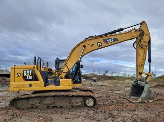 CAT 320 33 2018 2 Crawler Excavators image 20