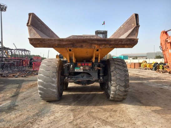 Komatsu HM400-3R (4 pcs available in Abu Dhabi) HM400-3R (4 pcs available in Abu Dhabi) 2017 2 Articulated Dump Trucks ima...