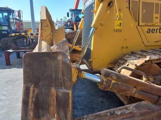 Komatsu D155A-6R (4 pcs available for sale in Abu Dhabi) 10194 2024 2 Dozers image 7