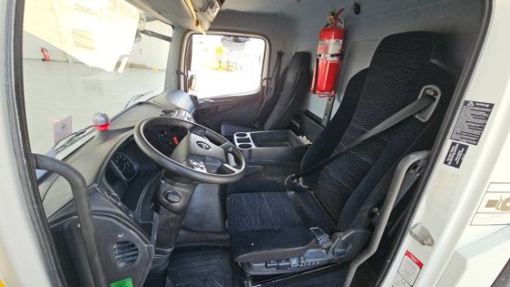 Grove GMK4100-1 (2pcs available in Qatar) GMK4100-1 (2pcs available in Qatar) 2017 2 Mobile Cranes image 8