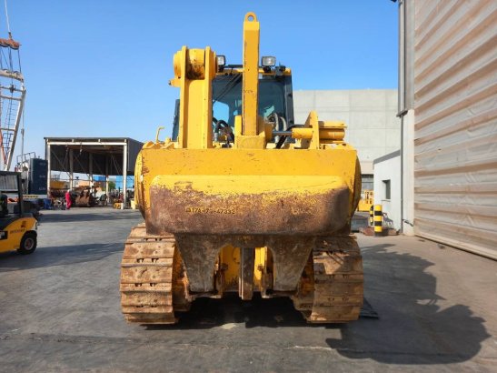Komatsu D155A-6R (4pcs available for sale in Abu Dhabi) 10194 2024 2 Dozers image 7