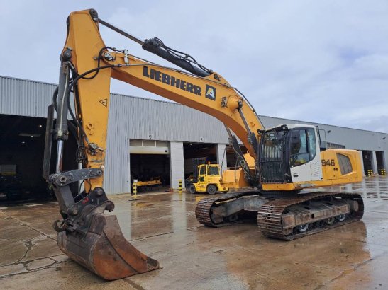 Liebherr R946LC R946LC 2018 2 Crawler Excavators image 7