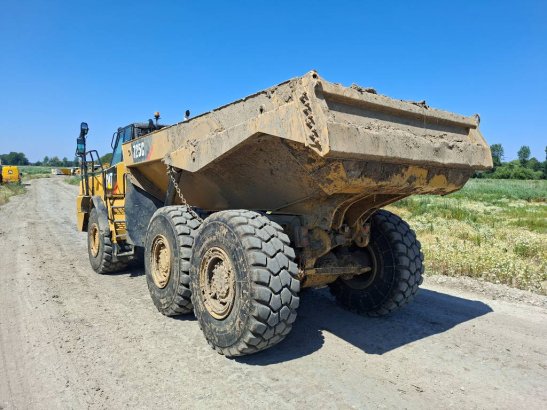 CAT 725C2 725C2 2016 2 Articulated Dump Trucks image 7