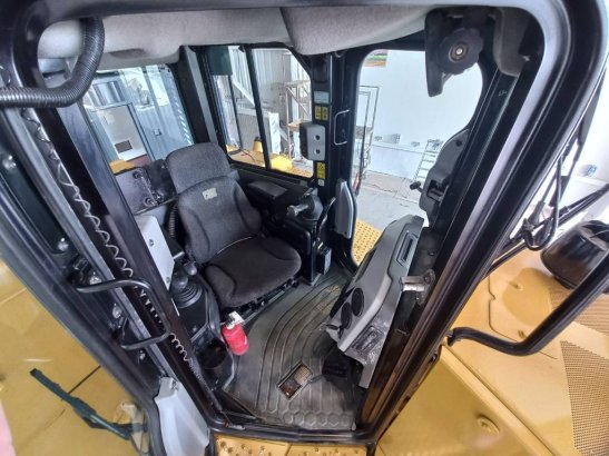 CAT D8T (Jebel Ali Free Zone) D8T (Jebel Ali Free Zone) 2022 2 Dozers image 7