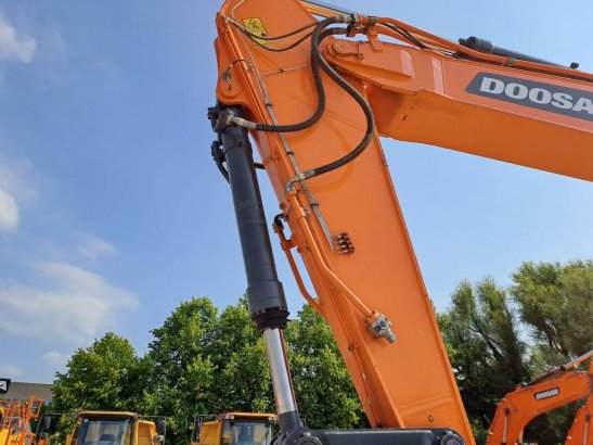 Doosan DX 530 LC-7 M Doosan DX 530 LC-7 M 2023 1 Crawler Excavators image 8