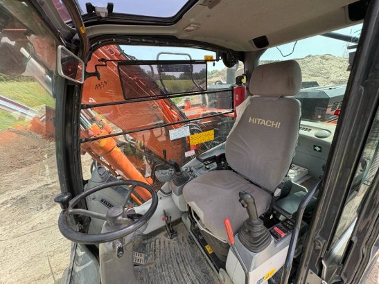 Hitachi ZX140W-6 (3 Pieces available) ZX140W-6 (3 Pieces available) 2018 2 Wheeled Excavators image 8