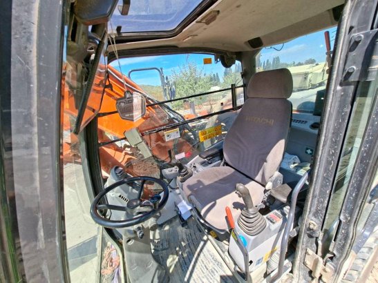 Hitachi ZX 170 W-5 B ZX 170 W-5 B 2016 2 Wheeled Excavators image 8