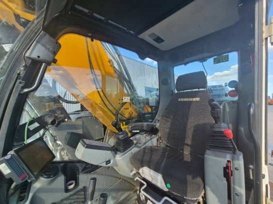 Liebherr 922LC 922LC 2022 2 Crawler Excavators image 8