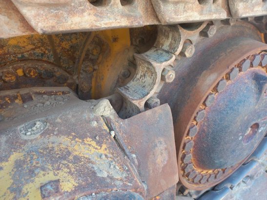 Komatsu D155A-6R (4 pcs available for sale in Abu Dhabi) 10194 2024 2 Dozers image 9