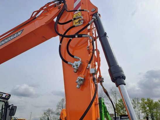 Doosan DX160W-7 Doosan DX160W-7 2023 2 Wheeled Excavators image 9