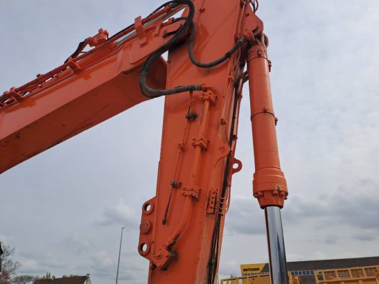 Hitachi ZX 490 LC H-6 ZX 490 LC H-6 2019 2 Crawler Excavators image 9