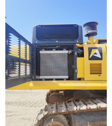 Komatsu Komatsu PC500LC (multiple units available in KSA) Komatsu PC500LC (multiple units available in KSA) 2022 2 Crawler...